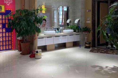 北京颐美医疗美容诊所做割双眼皮怎么样?割双眼皮手术的价格大概是4100元起插图1