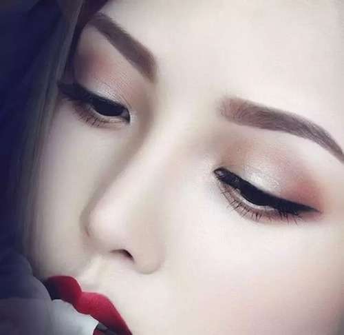 何栋梁做鼻子怎么样？经验丰富、审美很高级，附个人资料&所在机构插图