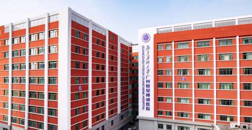 石浩绅医生怎么样？胸部整形医生推荐 | 广东药科大学广州复星禅诚医院插图2