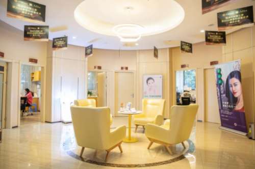 杭州整形医院的院长是谁？谭晓燕，主攻乳房整形等项目，附医院&院长简介插图2