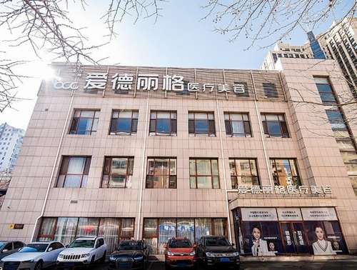 刘志刚医生修复双眼皮什么水平？被称之为是修复领域救星，金刀奖得主插图1