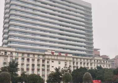 重庆西南医院双眼皮哪个专家好？实力口碑双在线插图1