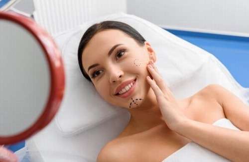 上海九院曹谊林是正规医生吗？当然正规，擅长面部轮廓颧骨降低、耳再造…插图2