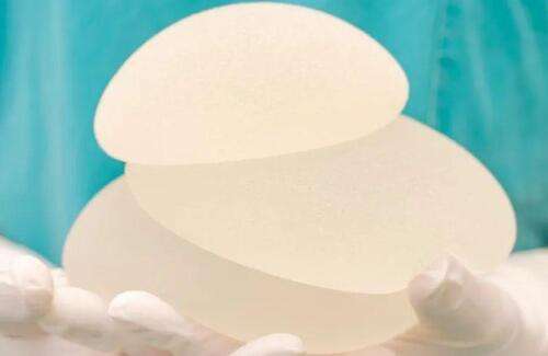 逄宝峰医生口碑怎么样？胸部整形医生推荐 | 济南美康插图1