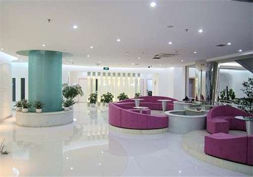 杨丽双眼皮修复怎么样？个性化修复、精细操作、缝合手法成熟…插图2