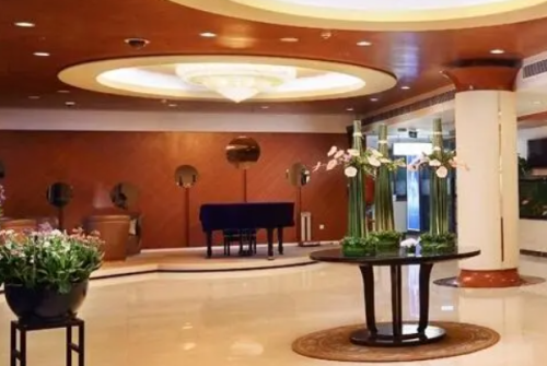 天津市第三中心医院泪沟填充经验案例分析插图1 天津市第三中心医院泪沟填充经验案例分析插图1