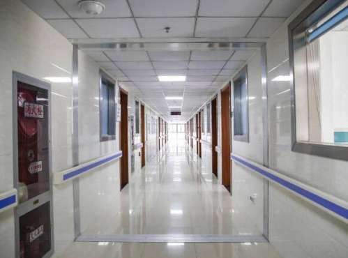 洛阳市中心医院李明鸣怎么样?整形技术点评+隆鼻案例分析插图1
