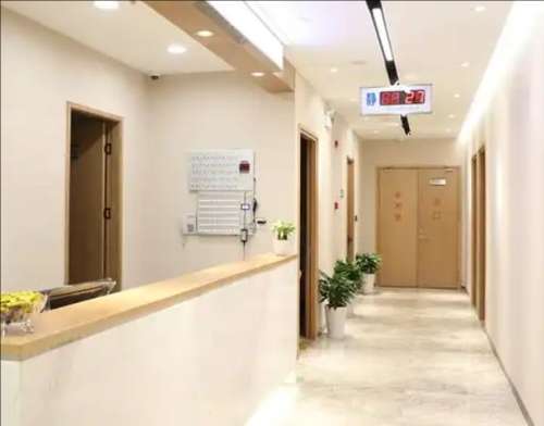 江宝华医生做鼻子技术怎么样?医生个人资料+真实假体隆鼻案例分析插图2 江宝华医生做鼻子技术怎么样?医生个人资料+真实假体隆鼻案例分析插图2