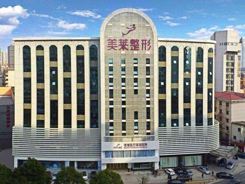 上海美莱唐毅院长技术怎么样(隆胸)?20年经验、审美在线、发挥稳定!插图2 上海美莱唐毅院长技术怎么样(隆胸)?20年经验、审美在线、发挥稳定!插图2
