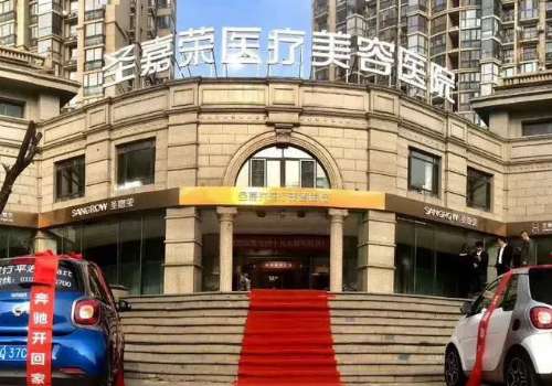 北京隆胸医生黄大勇简介公开!医生个人信息及25年价格明细分享插图1 北京隆胸医生黄大勇简介公开!医生个人信息及25年价格明细分享插图1