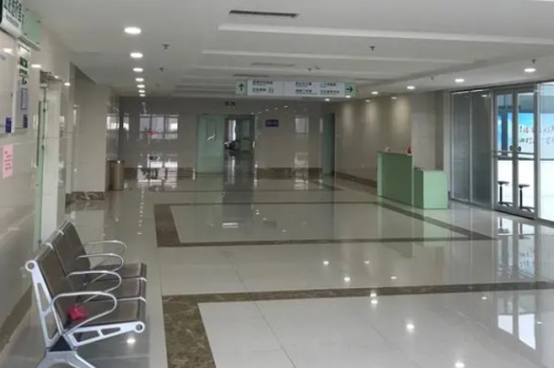 南方医科大学南方医院背部吸脂怎么样?价格表?术后6个月案例分析插图1