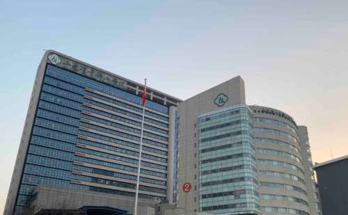 山东第一医科大学第一附属医院赵悦眼袋切除手术案例分析插图