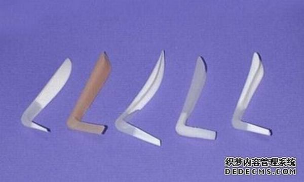 硅胶隆鼻和膨体隆鼻的区别是什么？做那种比较好？插图