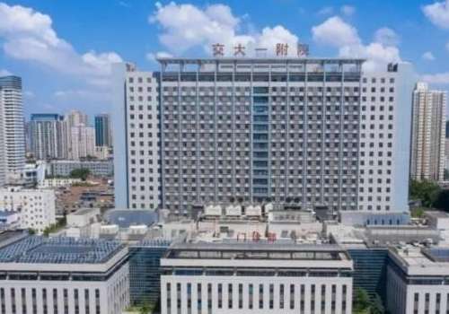 余学元医生口碑怎么样？超棒的！态度亲、审美正，西交一附院坐诊插图2