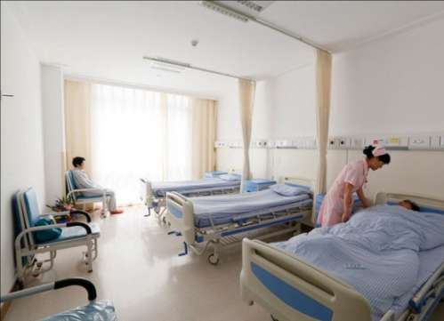 薛红宇在爱美出诊吗?坐诊医院介绍+双眼皮案例分析插图2 薛红宇在爱美出诊吗?坐诊医院介绍+双眼皮案例分析插图2
