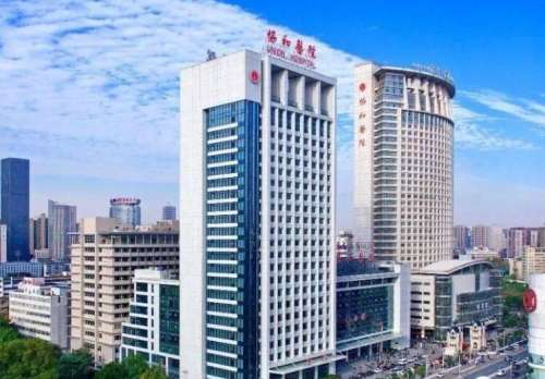 武汉郭亮医生做双眼皮手术多少钱?医生信息|案例分析插图1 武汉郭亮医生做双眼皮手术多少钱?医生信息|案例分析插图1