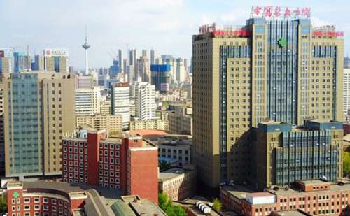 中国医科大学附属第一医院孙强面部松弛整形手术案例分析插图 中国医科大学附属第一医院孙强面部松弛整形手术案例分析插图