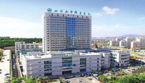 山东大学齐鲁医院赵琦去皱整形一般多少钱?技术分析+术后半年案例插图 山东大学齐鲁医院赵琦去皱整形一般多少钱?技术分析+术后半年案例插图