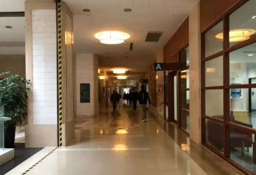 穆雄铮磨骨技术怎么样?是什么风格?医生简介、坐诊机构展示插图2 穆雄铮磨骨技术怎么样?是什么风格?医生简介、坐诊机构展示插图2