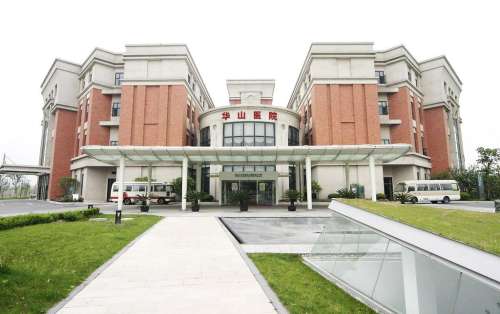 上海长征医院植发价格多少?1万元起,当地公立植发机构大pk插图2 上海长征医院植发价格多少?1万元起,当地公立植发机构大pk插图2
