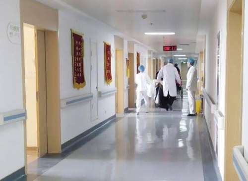 胡守舵吸脂技术怎么样?在哪里坐诊?腰腹部吸脂案例插图1