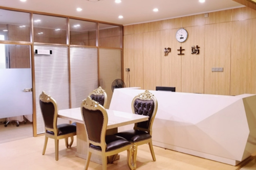 北京艺美医疗美容诊所玻尿酸隆胸价位是怎么样的?王东医生玻尿酸隆胸价格为4900元起步插图1 北京艺美医疗美容诊所玻尿酸隆胸价位是怎么样的?王东医生玻尿酸隆胸价格为4900元起步插图1