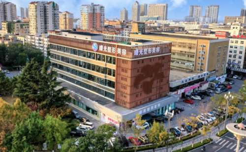 烟台全切法去眼袋比较好的医生插图2