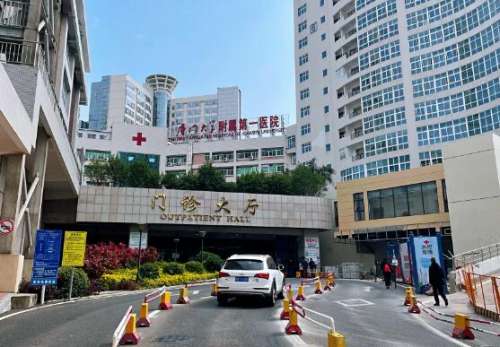 殷佳鹏医生双眼皮手术怎么样?多少钱?在哪里坐诊?带案例插图 殷佳鹏医生双眼皮手术怎么样?多少钱?在哪里坐诊?带案例插图