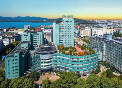 杭州市一贾明医生的双眼皮手术怎么样?专家介绍+案例分析插图 杭州市一贾明医生的双眼皮手术怎么样?专家介绍+案例分析插图