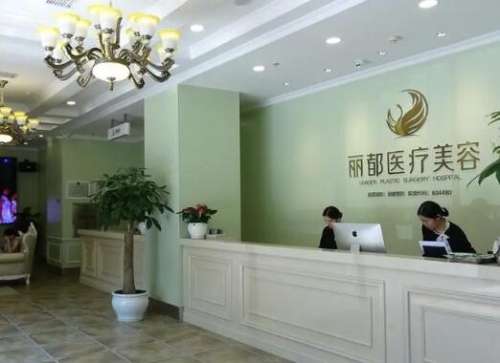 陈柳艺鼻子做的好看吗?在哪里坐诊?隆鼻恢复日记鉴赏插图1 陈柳艺鼻子做的好看吗?在哪里坐诊?隆鼻恢复日记鉴赏插图1