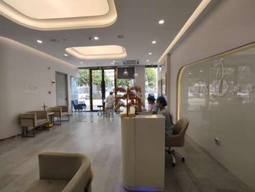 北京齐永乐、金尚训哪位做双眼皮好?技术实力对比展示插图1 北京齐永乐、金尚训哪位做双眼皮好?技术实力对比展示插图1