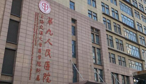 张波做整形手术咋样？专注眼睑整形、乳房整形美容，技术扎实_风格自然！插图