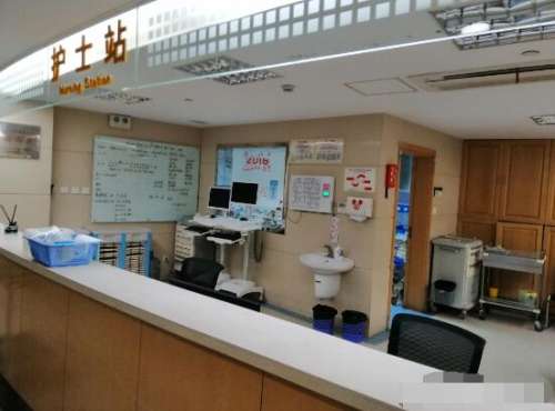 戴传昌擅长做唇裂吗？怎么预约？个人资料+收费标准插图2