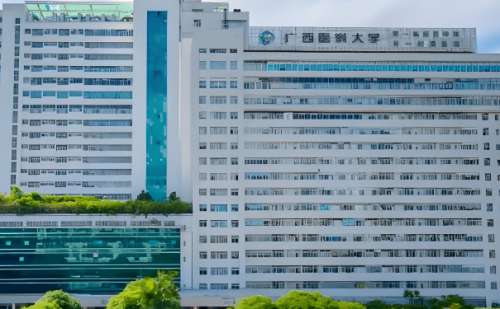 广西医科大学第一附属医院光子嫩肤案例反馈+价格查询?插图2 广西医科大学第一附属医院光子嫩肤案例反馈+价格查询?插图2