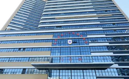 合肥市第一人民医院近视手术技术怎么样?价格?专家资料插图 合肥市第一人民医院近视手术技术怎么样?价格?专家资料插图