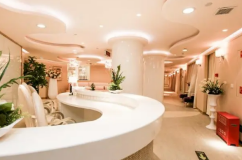 武汉一美医疗美容门诊部脂肪填充面颊医生有哪些?万磊医生手术特点口碑盘点