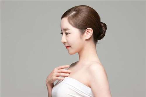 吴国平医生缩胸手术怎么样？技术独树一帜、方案精心设计、微创操作…