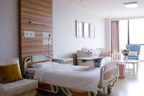 北京蕾士悦医疗美容诊所玻尿酸注射泪沟医生哪个好?李海兵医生案例变化评价分享