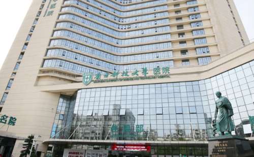 南方科技大学医院白晓东胶原蛋白注射泪沟术后120天案例分析