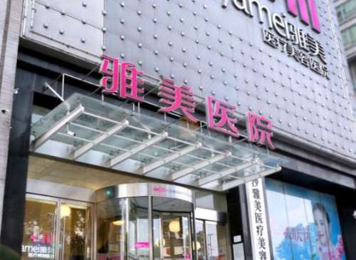 肖征刚假体隆胸怎么样？肖征刚医生口碑与手术风格分析