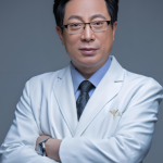 北京王明利脂肪填充眼窝怎么样？坐诊医院及案例分析！