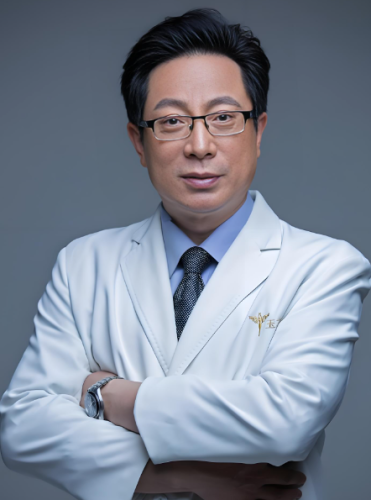 北京王明利脂肪填充眼窝怎么样？坐诊医院及案例分析！