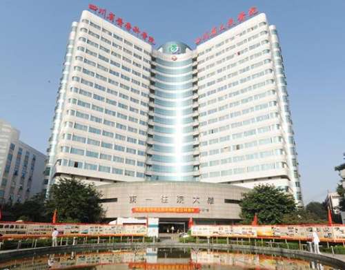 成都蔡震做鼻子技术点评|坐诊医院、口碑评价、隆鼻案例分析