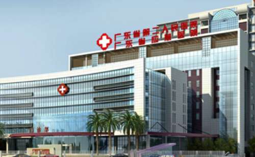 广东省第二人民医院徐翔开双眼皮收费标准?技术评测_多少钱