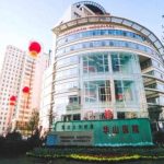 华山医院唐新杰怎么样?医生详细介绍+鼻综合整形案例分析