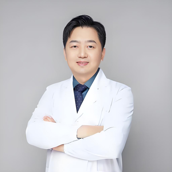 南京华韩奇致美容医院贺小虎医生做隆鼻怎么样?插图 南京华韩奇致美容医院贺小虎医生做隆鼻怎么样?插图