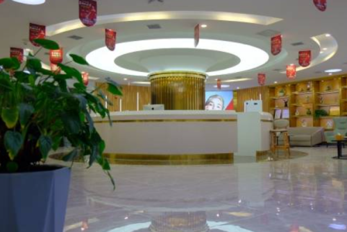 杭州余杭区到哪里做玻尿酸填充泪沟比较好:杭州余杭区玻尿酸填充泪沟医院排名top8强/杭州余杭区玻尿酸填充泪沟收费明细价格大约是2500元起